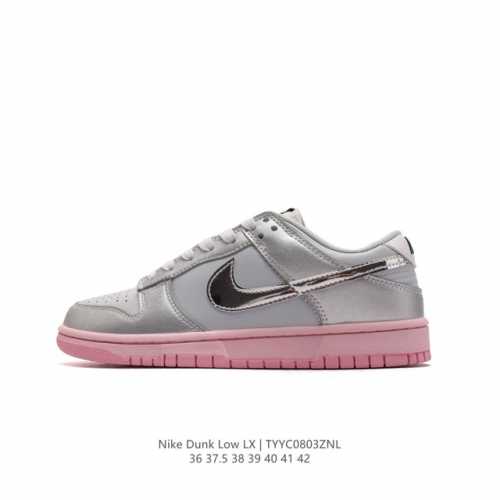 耐克nike Dunk Low 板鞋 Sb系列经典百搭休闲运动板鞋，时尚滑板鞋。加厚鞋舌的填充，使舒适性大大提升，同时也更方便穿脱中底部分则加入了脚感柔软舒适z