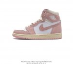 耐克 男女鞋 Nike Air Jordan 1 Retro High Og 乔丹一代aj1 乔1 Aj1 篮球鞋复刻运动鞋 皮面高帮板鞋的设计灵感源自运动夹克
