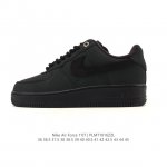 耐克 Nike Air Force 1 '07 Low 空军一号含气垫 低帮 小白鞋 百搭厚底增高休闲运动板鞋。柔软、弹性十足的缓震性能和出色的中底设计，横跨复