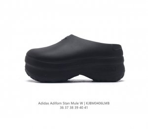 阿迪达斯 Adidas Adifom 夏季沙滩涉水百搭休闲拖凉拖鞋 超厚底增高女鞋包头凉拖鞋。采用超轻95% 注塑 Eva塑料,5%泡沫塑料发泡缓震物料成型鞋底