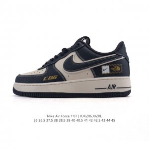 耐克 Nike Air Force 1 '07 Low 空军一号含气垫 小白鞋 低帮百搭厚底增高休闲运动板鞋。柔软、弹性十足的缓震性能和出色的中底设计，横跨复古
