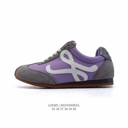 公司级 Loewe 罗意威 Ballet Runner 皮革织物拼接 简约圆头 系带 低帮 运动休闲鞋这双鞋是Loewe新发布的Ballet Runner 2.