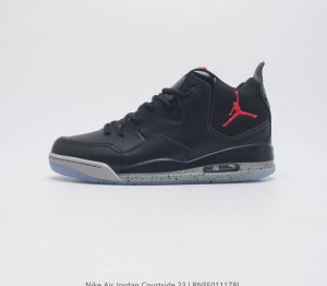 Jordan 乔丹 公司级 采用优质荔枝纹牛剖皮革鞋面材质 缜密定位拉帮及注胶效果30周年的献礼 耐克nike Air Jordan Courtside 23迈