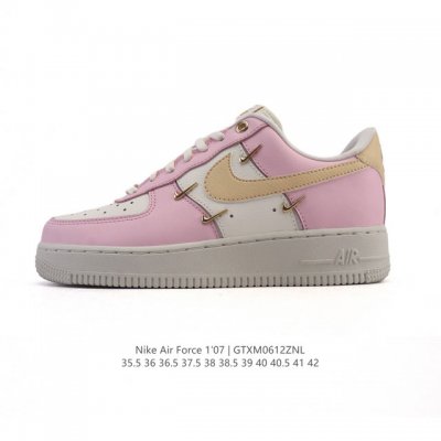 公司级 耐克 Nike Air Force 1 '07 Low 空军一号含气垫 小金属钩 √ 低帮百搭厚底增高休闲运动板鞋。柔软、弹性十足的缓震性能和出色的中底