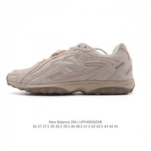 新百伦 2025年新款 New Balance 204L 2025年夏季登场：复古薄底鞋重塑都市运动美学时尚运动跑步鞋，以复古薄底设计与室内足球鞋灵感，打造兼具