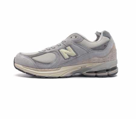 新百伦 New Balance 2R 跑鞋 男女运动鞋厚底老爹鞋 沿袭了面世之初的经典科技 以 Encap 中底配以升级版 N-Ergy 缓震物料 鞋面则采用特 - 点击图像关闭