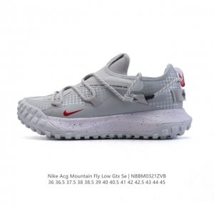 190 耐克 Nike Acg Mountain Fly Low Gtx Se 男女子运动鞋户外登山徒步鞋。采用匠心设计，打造耐穿迅疾风格，让你在沙漠、峡谷和深