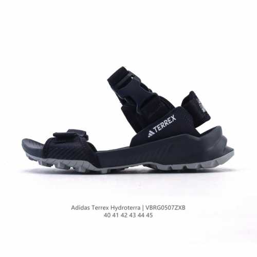 新品公司级 阿迪达斯 Adidas Terrex Hydroterra At男 速干防滑徒步露趾运动凉鞋 沙滩鞋 休闲凉拖鞋，这双鞋真的是夏日必备！鞋底厚实，抗