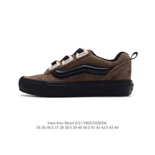 万斯 Vans Knu-Skool VR3 LX 面包鞋皮革鞋面。坎普尔 茱利安系列低帮复古硫化休闲运动板鞋“肥胖版大LOGO”要说整个年最为热门的鞋型之一，