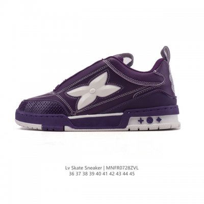 公司级 Lv Skate Sneaker 路易威登 2025年新款运动板鞋 蛇年限定 春夏秀场初次亮相，此次以粒面牛皮革焕新呈现。加垫鞋领和鞋舌援引滑板鞋设计，