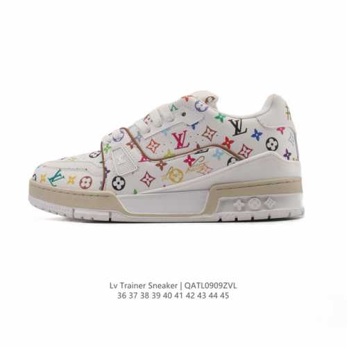 公司级 路易威登 Louis Vuitton Lv路易威登板鞋 时尚运动鞋潮厚底增高男女鞋。舒适防滑底和百搭性霸屏整个时尚娱乐圈，细节调整完美主义！采用柔软皮革