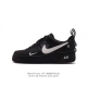 二层皮 耐克 Nike Air Force 1 '07 Low 空军一号含气垫 低帮百搭厚底增高休闲运动板鞋。柔软、弹性十足的缓震性能和出色的中底设计，横跨复古