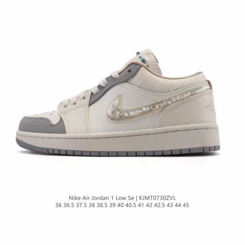真标 耐克 乔丹Air Jordan 1 Low Aj1 乔1 乔丹1代Aj1 低帮复古文化休闲运动篮球鞋。从1985 年面世的元年款汲取设计灵感，采用简洁大方