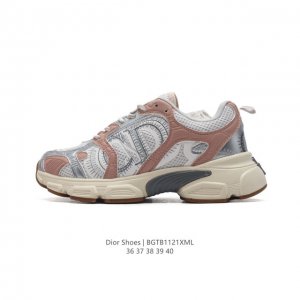 公司级 Dior 迪奥 高奢品牌 彰显高级气质 Dior 运动鞋低帮系列复古百搭休闲鞋时尚慢跑鞋厚底老爹鞋。 码数：36-40 编码：Bgtb1121Xml