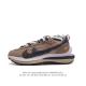 耐克 Nike 耐克双勾swoosh跑鞋 厚底增高运动鞋。Sacai X Nike Ldwaffle 慢跑鞋 Sacai 将 Nike 经典鞋款 Waffle