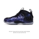 公司级 耐克nike Air Foamposite One 时尚运动鞋潮篮球鞋，是一双内场的后卫战靴，97年1月份首期发行，使用foamposite一次成型的喷
