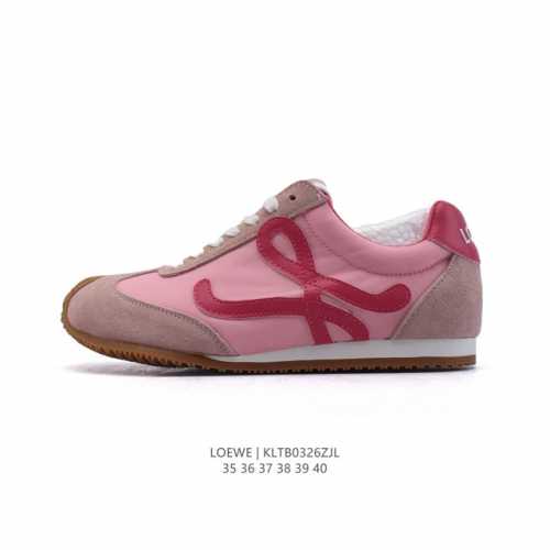 230 【公司级】Loewe/罗意威 Ballet Runner 皮革 简约圆头 系带 低帮 运动休闲鞋这双鞋是Loewe新发布的Ballet Runner 2
