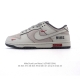公司级 耐克 Nike Dunk Low Retro 运动鞋复古板鞋 作为 80 年代经典篮球鞋款，起初专为硬木球场打造，后来成为席卷街头的时尚标杆，现以经典细