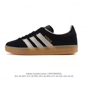 阿迪达斯 Adidas Originals Gazelle Indoor复古三叶草防滑透明橡胶板鞋经典运动鞋。这款经典鞋,忠于原版设计,缀撞色三条纹和鞋跟饰片。