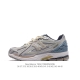 新百伦 New Balance M 6系列 复古运动鞋单品宝藏老爹鞋款。作为nb最经典的档案鞋型之一，与2002一样， 6有着nb最成熟的技术加持和复古款式，而