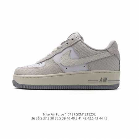 耐克 Nike Air Force 1 '07 Low 空军一号含气垫 小白鞋 低帮百搭厚底增高休闲运动板鞋。柔软、弹性十足的缓震性能和出色的中底设计，横跨复古 - 点击图像关闭