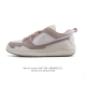 耐克 乔丹 Nike Jordan 女篮球鞋 Jordan Cmft Era 运动鞋，作为运动休闲款式，外观上延续了复古韵味，鞋面质感层次丰富。 货号: Hj6