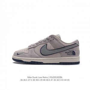 耐克 Nike Dunk Low Retro 运动鞋复古板鞋，作为 80 年代经典篮球鞋款，起初专为硬木球场打造，后来成为席卷街头的时尚标杆，现以经典细节和复古