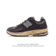 新百伦 New Balance 2002R 跑鞋 男女运动鞋厚底老爹鞋。沿袭了面世之初的经典科技，以 ENCAP 中底配以升级版 N-ERGY 缓震物料。鞋面则