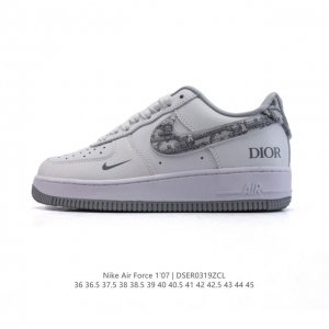 170 耐克 Nike Air Force 1 '07 Low 空军一号含气垫 小白鞋 低帮百搭厚底增高休闲运动板鞋。柔软、弹性十足的缓震性能和出色的中底设计，