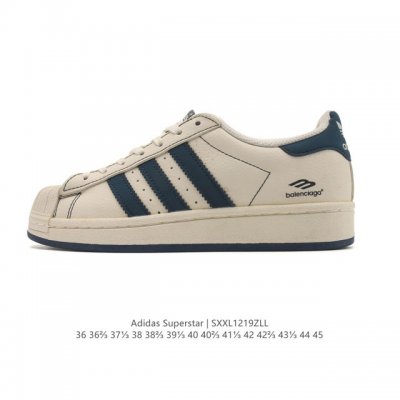 阿迪达斯 Adidas Superstar 2025年新款鞋子 经典贝壳头系列 新款休闲板鞋潮流男女士运动鞋 。鞋面皮革拼接材质 标志性的贝壳鞋头，简约的线条。