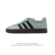 Adidas T头鞋 阿迪达斯 VL COURT 2.0 SHOES 运动休闲板鞋小白鞋，这款T形鞋头运动鞋,力求无论球场或街头,皆显耀眼出众。采用绒面革和牛皮