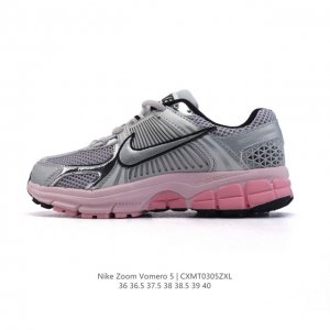 160 Nike 耐克夏季 Zoom Vomero 5 运动鞋休闲训练跑步鞋。Nike Zoom Vomero 5 女子运动鞋妥帖包覆足部，提供透气支撑效果。耐