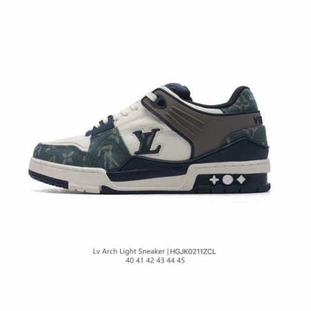 路易威登 Louis Vuitton Lv路易威登板鞋 时尚运动鞋 潮厚底增高鞋 。舒适防滑底和百搭性霸屏整个时尚娱乐圈，细节调整完美主义！采用柔软皮革鞋面，独 - 点击图像关闭