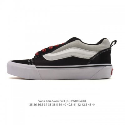 万斯 Vans Knu-Skool Vr3 Lx 面包鞋皮革拼接鞋面。坎普尔 茱利安系列低帮复古硫化休闲运动板鞋“肥胖版大Logo”要说整个 年最为热门的鞋型之