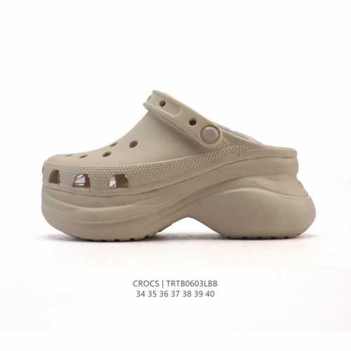 特价 Crocs 沙滩洞洞鞋 女士休闲厚底增高凉拖鞋 卡骆驰明星同款 厚底增高沙滩鞋 选择尺码时 建议选大一码 脚感更舒适 家居休闲一式两用拖鞋 白敬亭同款，坡