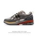 公司级 新百伦 New Balance M 6系列 复古运动鞋单品宝藏老爹鞋款。作为nb最经典的档案鞋型之一，与2002一样， 6有着nb最成熟的技术加持和复古