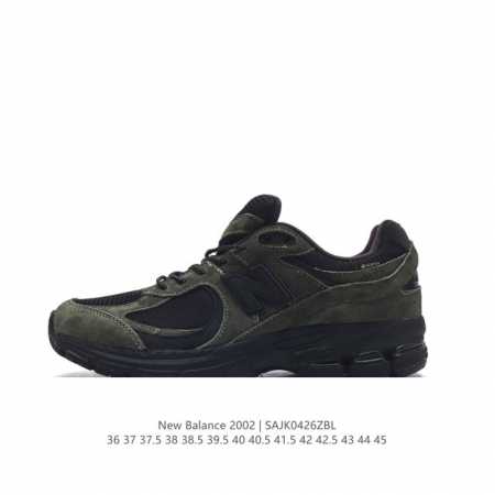 新百伦 New Balance 2002R 跑鞋 男女运动鞋厚底老爹鞋。沿袭了面世之初的经典科技，以 Encap 中底配以升级版 N-Ergy 缓震物料。鞋面则 - 点击图像关闭