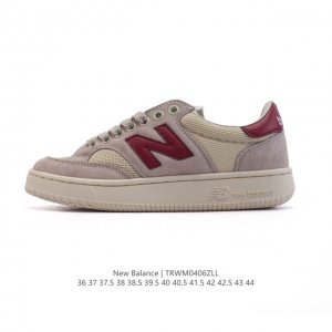 New Balance 新百伦 小红书爆款 新款百搭休闲款运动板鞋 透气轻质系带轻便慢跑鞋，New Balance 是世界四大休闲鞋类品牌之一，旗下鞋款具有重量