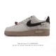 耐克 Nike Air Force 1 '07 Low 空军一号含气垫 小白鞋 2025年 蛇年新款 低帮百搭厚底增高休闲运动板鞋。柔软、弹性十足的缓震性能和出