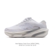 公司级 新百伦 [New Balance] Fresh Form 男士运动鞋 厚底增高跑鞋。这款跑鞋不仅有着以大数据为基础的fresh Foam虎蜂大底，还有着