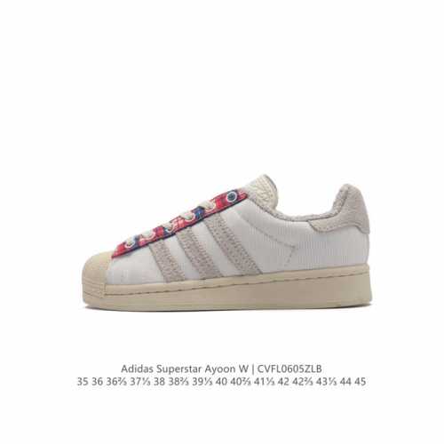 阿迪达斯 Adidas Superstar Ayoon W 三叶草运动鞋经典贝壳头板鞋 时尚女鞋 。织物鞋面材质 标志性的贝壳鞋头，锯齿三条纹，简约的线条。就连