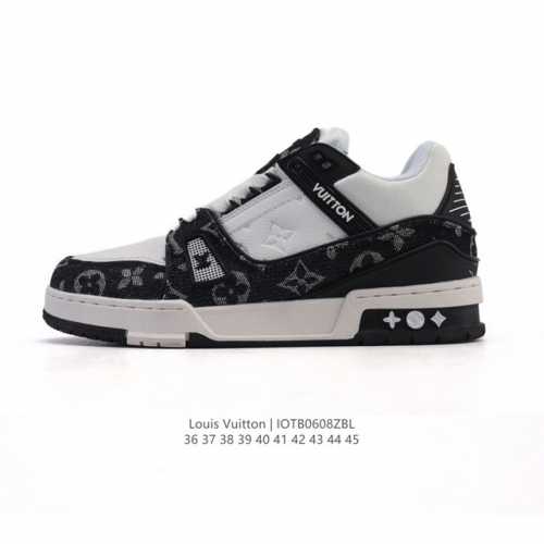 公司级 路易威登 Louis Vuitton Lv路易威登板鞋 时尚运动鞋潮厚底增高男女鞋。舒适防滑底和百搭性霸屏整个时尚娱乐圈，细节调整完美主义！采用柔软皮革