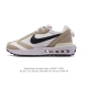 耐克 Nike Air Max Dawn 黎明系列 低帮气垫百搭休闲运动慢跑鞋，从配色上彰显出浓厚的复古气质。最大的亮点当属鞋型设计上加入结构元素，汲取1984