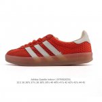 降价原价 元 阿迪达斯 Adidas Originals Gazelle Indoor复古三叶草防滑透明橡胶板鞋经典运动鞋。这款经典鞋,忠于原版设计,缀撞色三条
