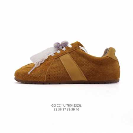 新品公司级 Gg Cc 女鞋 德训鞋 经典休闲运动鞋奢侈品百搭板鞋，阿迪达斯同款德训鞋 T字头 珍珠蝴蝶结不挑衣服穿，也不挑包，随便搭。它穿上脚超级舒服，很软。 - 点击图像关闭