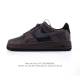 公司级 耐克 Nike Air Force 7 Low 2025新年新款 空军一号含气垫 小白鞋 低帮百搭厚底增高休闲运动板鞋。柔软、弹性十足的缓震性能和出色的