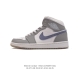 头层皮 耐克 Nike Air Jordan 1 Mid 男女子篮球鞋时尚轻盈板鞋aj1乔1运动鞋 乔丹一代 高帮复古休闲篮球鞋 。Air Jordan 1 M