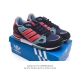 阿迪达斯 Adidas Zx 750 户外耐磨舒适运动休闲鞋男款经典运动鞋。80年代,Zx系列问世。这款经典鞋,采用热塑性聚氨酯橡胶 Tpu 鞋跟笼,搭配乙烯