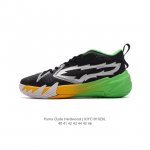 彪马库兹马 Puma Clyde Hardwood 复古低帮缓震透气实战篮球鞋男士运动鞋。这双鞋很大的特征就是后半部分的皮质鞋面，皮质鞋面对脚的包覆真的有那种老