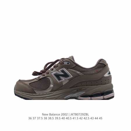 新百伦 New Balance 2002R 跑鞋 男女运动鞋厚底老爹鞋。沿袭了面世之初的经典科技，以 Encap 中底配以升级版 N-Ergy 缓震物料。鞋面则 - 点击图像关闭